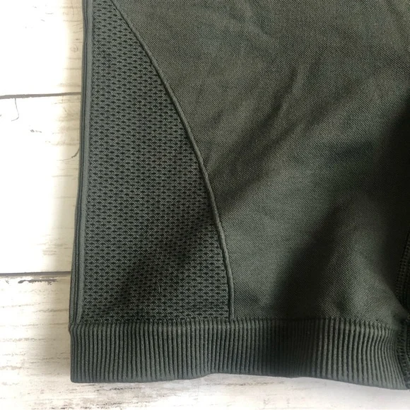 LULULEMON Women’s Green Sculpt Mid-Rise Seamless Bike Short Size 8 - Picture 6 of 10